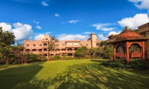 MVT Guesthouse & Restaurant